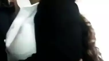 Desi iim college girl sex video in campus