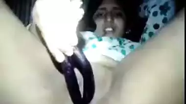 Horny Desi girl dildoing her chubby pussy with zucchini XXX