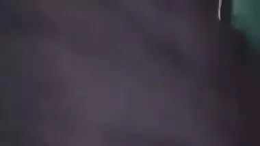 Man fucks hijabi woman’s hairy pussy in Pakistani porn video