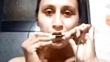 Sexy Paki nude show