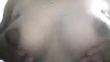 Bangali Boudi Showing