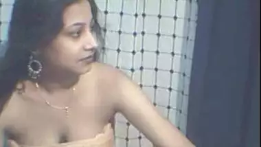 Desi Vidhwa - Hindu Vidhwa Mahila Ko Sari Lal Chuda Chudi X X X Video indian porn tube at  Indianpornvideos.me
