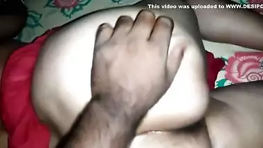 380px x 214px - Indian Guy Capture His Girlfriend Wearing Pant free sex video