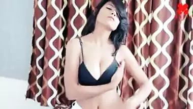 Sexy Indian Porn Girl Solo Sex Video free sex video