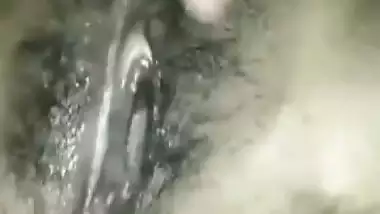 Man eats his lady’s pink pussy on video call sex