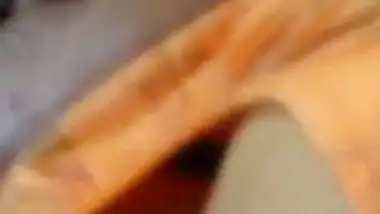 Desi cleavage closeup in bus