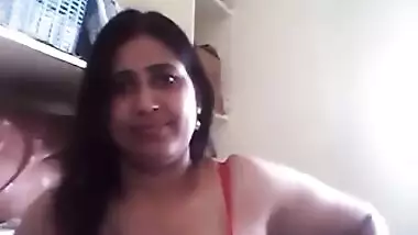 Desi Female Exposes Her Sex Boobies To Look Like Xxx Pornstar On Camera  free sex video