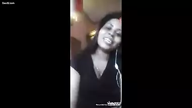 Hot SL Bhabi On Video Call