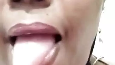 Mature aunty licking dick role-play on video call