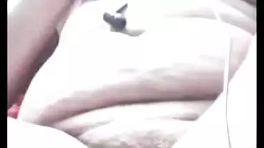 Chubby Bengali bhabhi fingering nude on video call