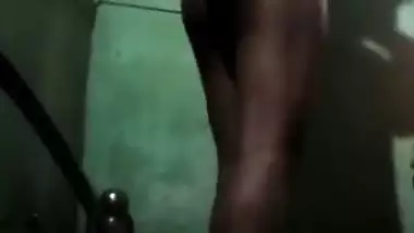 Dehati desi girl exposing her full nude figure for BF