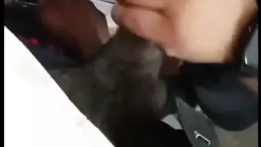 Marathi college girl gives a desi blowjob to her lover