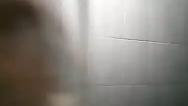 Sri Lankan Bathing Girl part 3