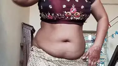 380px x 214px - Rakhi Pandey In Ultra Low Waist Skirt Showing Deep Navel free sex video