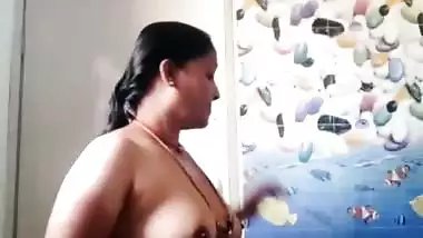 Big ass South Indian aunty stripping saree viral nude