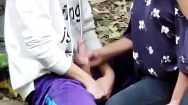 NRI girl shaking cock of boyfriend