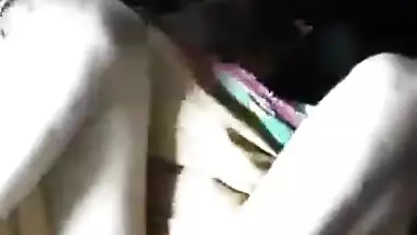 Dehathi maid exposing boobs – Desivdo