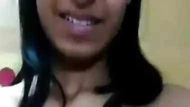 Desi girl hot show hot nips