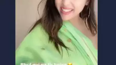 Xxx Ki Nahi Video Varun Dhawan Ki - Beautiful Girl Live Show App Video 3 free sex video