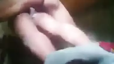 Village guy uses plastic to fuck an asshole in desi gay sex