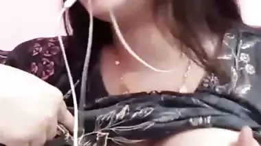 Nude video update of sexy Bengali big boobs girl